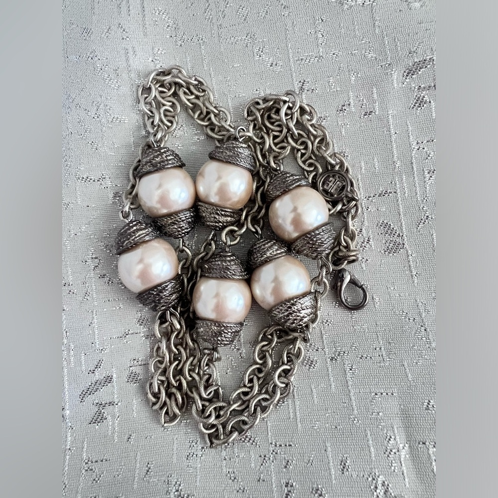 Givenchy Vintage 1980s Chain Belt Silver/ Pearl Stations 36" covertible necklace - Picture 8 of 9